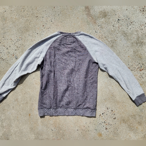 PD&C large gray pullover - Picture 5 of 6